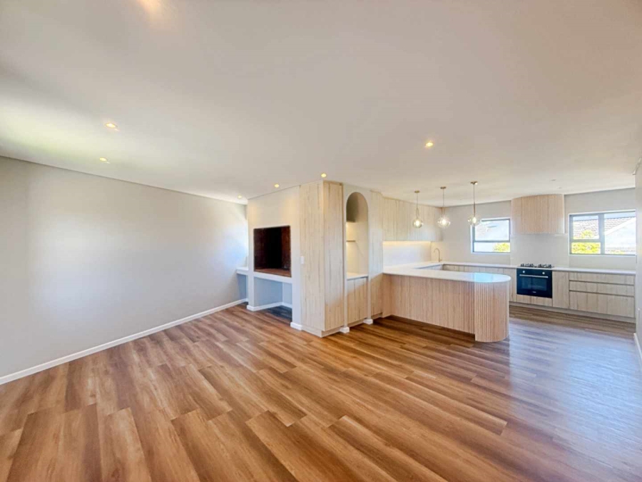 3 Bedroom Property for Sale in Country Club Western Cape